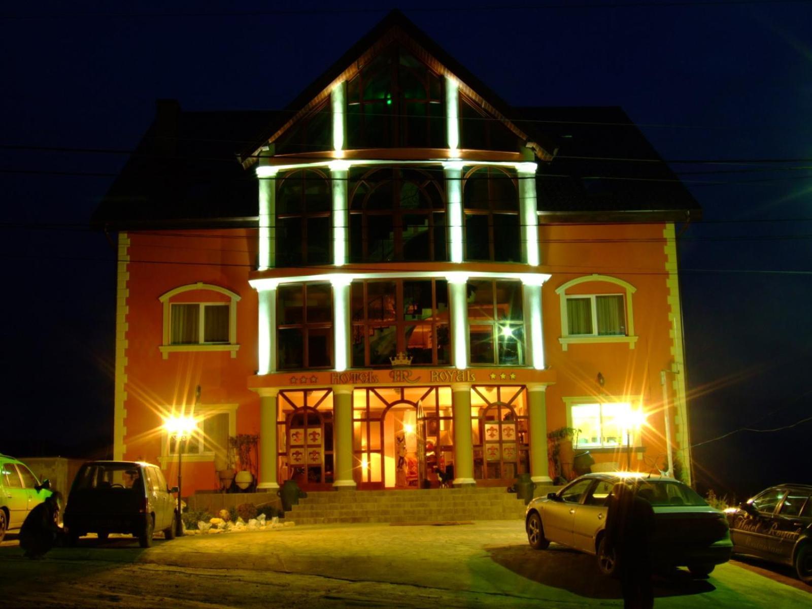 Hotel Royal Zalau Bagian luar foto