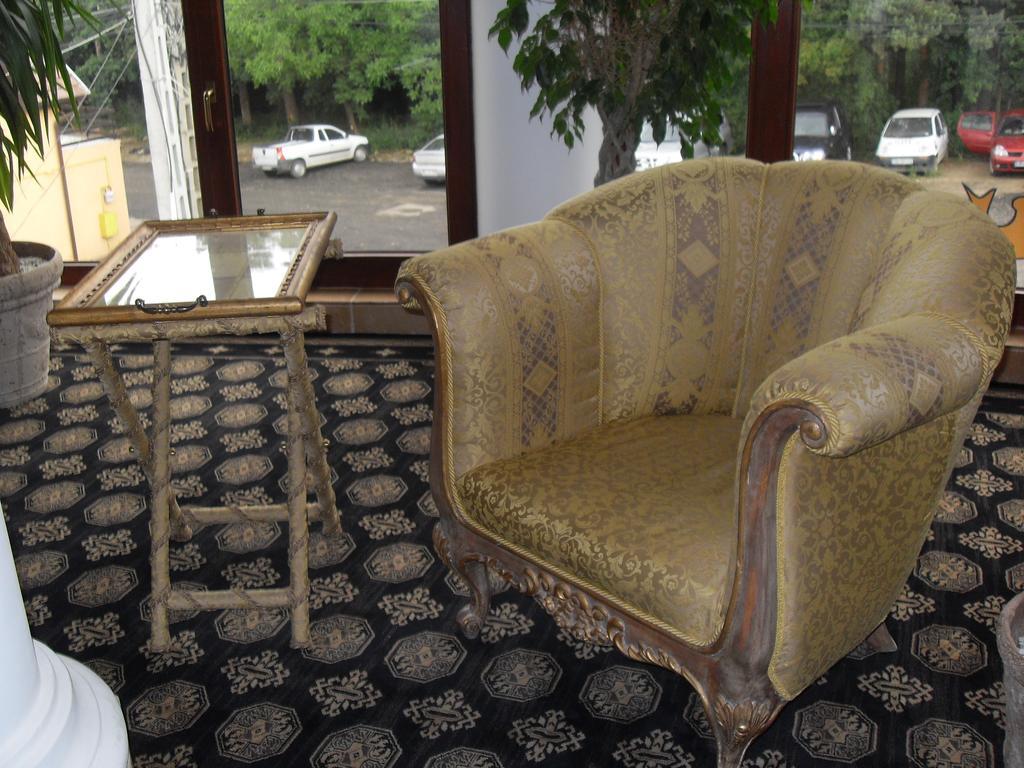 Hotel Royal Zalau Bagian luar foto